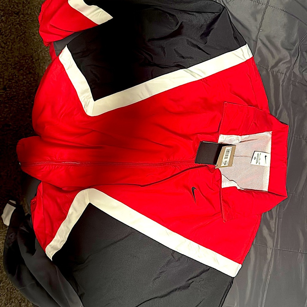 Nike lightweight zip up brand new with tags